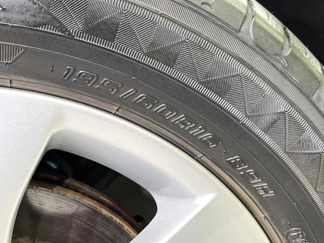 セレナ ハイウェイスター　禁煙車　純正ナビ　バックカメラ　ＣＤ／ＤＶＤ／フルセグ　Ｂｌｕｅｔｏｏｔｈ接続　純正フリップダウンモニター　両側電動スライドドア　ＨＩＤヘッドライト　オートライト　革巻きステアリング　オートエアコン（22枚目）