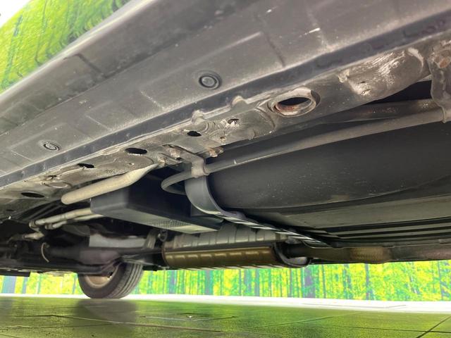 セレナ ハイウェイスター　禁煙車　純正ナビ　バックカメラ　ＣＤ／ＤＶＤ／フルセグ　Ｂｌｕｅｔｏｏｔｈ接続　純正フリップダウンモニター　両側電動スライドドア　ＨＩＤヘッドライト　オートライト　革巻きステアリング　オートエアコン（31枚目）