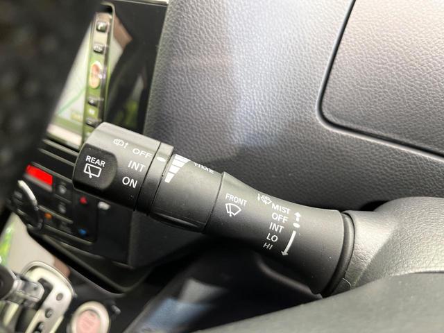 セレナ ハイウェイスター　禁煙車　純正ナビ　バックカメラ　ＣＤ／ＤＶＤ／フルセグ　Ｂｌｕｅｔｏｏｔｈ接続　純正フリップダウンモニター　両側電動スライドドア　ＨＩＤヘッドライト　オートライト　革巻きステアリング　オートエアコン（50枚目）