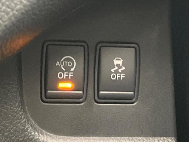 セレナ ハイウェイスター　禁煙車　純正ナビ　バックカメラ　ＣＤ／ＤＶＤ／フルセグ　Ｂｌｕｅｔｏｏｔｈ接続　純正フリップダウンモニター　両側電動スライドドア　ＨＩＤヘッドライト　オートライト　革巻きステアリング　オートエアコン（55枚目）