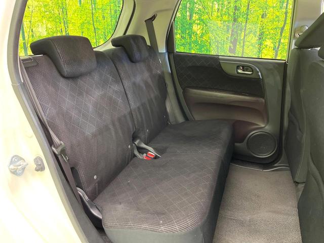 Ｎ－ＯＮＥ プレミアム　ツアラー・Ｌパッケージ　禁煙車　ターボ　ＳＤナビ　バックカメラ　ＣＤ／ＤＶＤ／フルセグＴＶ　Ｂｌｕｅｔｏｏｔｈ接続　クルーズコントロール　パドルシフト　ＨＩＤヘッドライト　オートライト　オートエアコン　スマートキー　ＥＴＣ（9枚目）