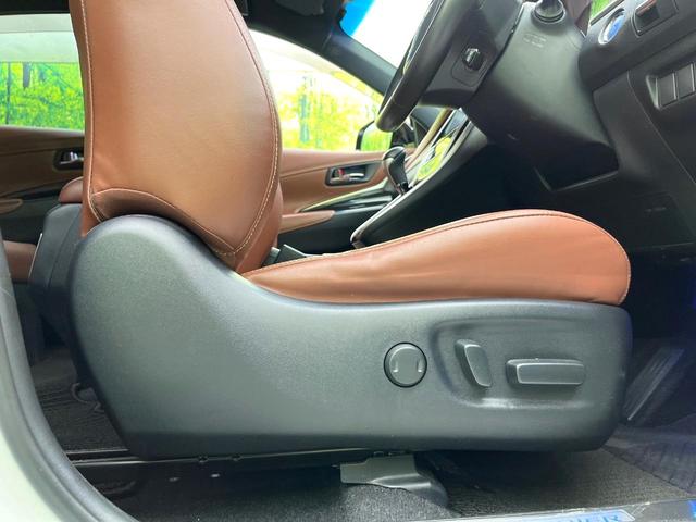 ハリアーハイブリッド プレミアム　４ＷＤ　禁煙車　後期型　純正９型ナビ　バックカメラ　ＣＤ／ＤＶＤ／フルセグ　Ｂｌｕｅｔｏｏｔｈ接続　衝突軽減装置　ＬＥＤヘッド／フォグ　オートハイビーム　シーケンシャルターンランプ　パワーバックドア（7枚目）