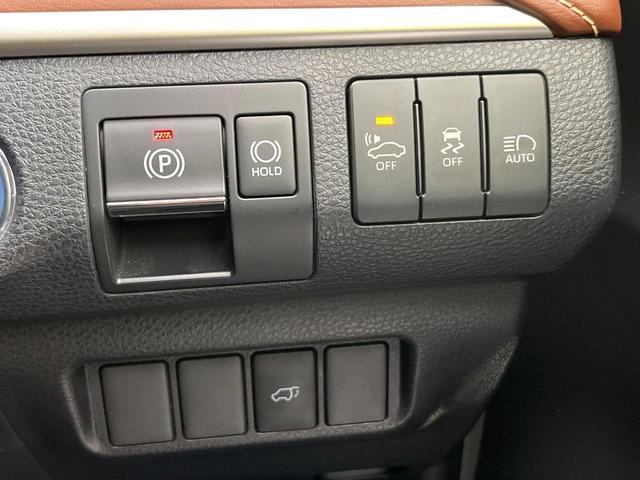 ハリアーハイブリッド プレミアム　４ＷＤ　禁煙車　後期型　純正９型ナビ　バックカメラ　ＣＤ／ＤＶＤ／フルセグ　Ｂｌｕｅｔｏｏｔｈ接続　衝突軽減装置　ＬＥＤヘッド／フォグ　オートハイビーム　シーケンシャルターンランプ　パワーバックドア（32枚目）