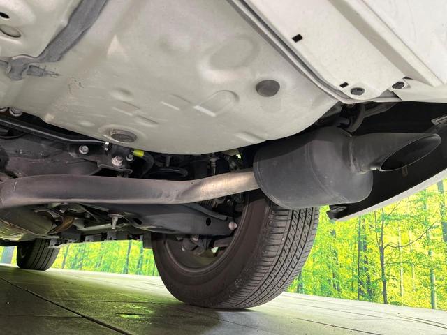 ハリアーハイブリッド プレミアム　４ＷＤ　禁煙車　後期型　純正９型ナビ　バックカメラ　ＣＤ／ＤＶＤ／フルセグ　Ｂｌｕｅｔｏｏｔｈ接続　衝突軽減装置　ＬＥＤヘッド／フォグ　オートハイビーム　シーケンシャルターンランプ　パワーバックドア（59枚目）