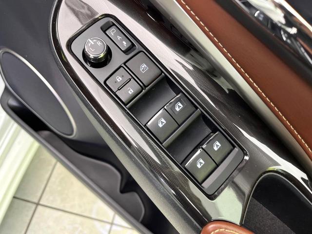 ハリアーハイブリッド プレミアム　４ＷＤ　禁煙車　後期型　純正９型ナビ　バックカメラ　ＣＤ／ＤＶＤ／フルセグ　Ｂｌｕｅｔｏｏｔｈ接続　衝突軽減装置　ＬＥＤヘッド／フォグ　オートハイビーム　シーケンシャルターンランプ　パワーバックドア（61枚目）