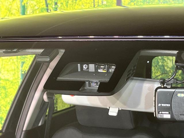 スイフト XGリミテッド 禁煙車 特別仕様車 SDナビ バックカメラ CD/DVD/地デジ Bluetooth接続 衝突軽減装置 アダプティブクルコン レーンアシスト オートハイビーム 前席シートヒーター 革巻きステアリング(5枚目)