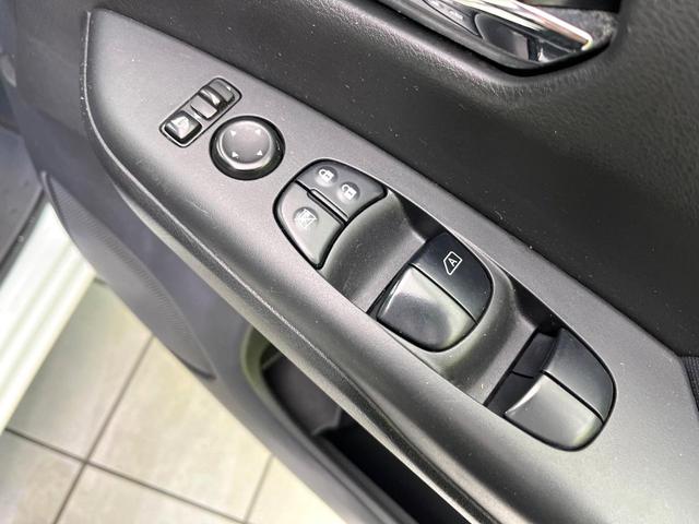 セレナ ハイウェイスター　禁煙車　８型ナビ　バックカメラ　ＣＤ／ＤＶＤ／フルセグ　Ｂｌｕｅｔｏｏｔｈ接続　衝突軽減装置　ＬＥＤヘッドライト　オートライト　ハンズフリー両側電動スライドドア　革巻きステアリング　ドラレコ　ＥＴＣ（34枚目）