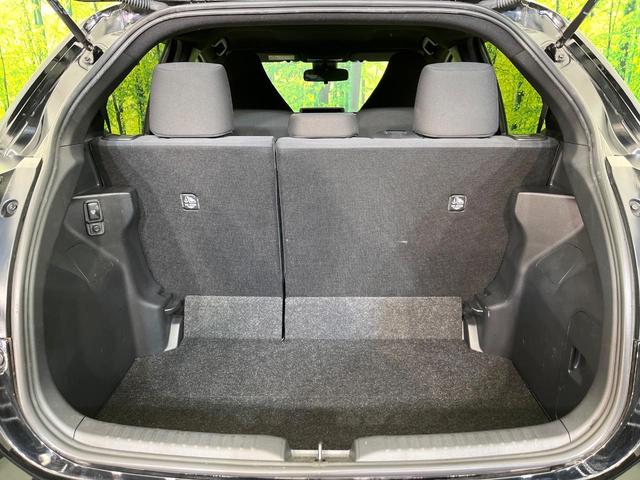 ヤリス ハイブリッドX 禁煙車 純正ディスプレイオーディオ Bluetooth接続 衝突軽減装置 レーダークルコン レーンアシスト オートハイビーム オートエアコン スマートキー ビルトインETC(10枚目)