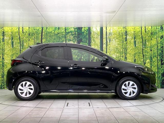 ヤリス ハイブリッドX 禁煙車 純正ディスプレイオーディオ Bluetooth接続 衝突軽減装置 レーダークルコン レーンアシスト オートハイビーム オートエアコン スマートキー ビルトインETC(26枚目)