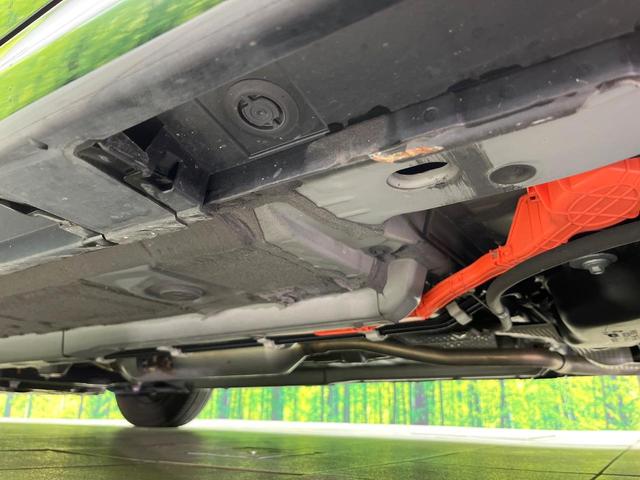 ヤリス ハイブリッドX 禁煙車 純正ディスプレイオーディオ Bluetooth接続 衝突軽減装置 レーダークルコン レーンアシスト オートハイビーム オートエアコン スマートキー ビルトインETC(31枚目)