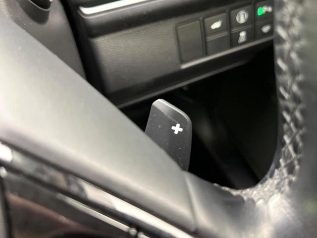 ヴェゼル ｅ：ＨＥＶ　Ｚ　４ＷＤ　禁煙車　純正９型ディスプレイ　全周囲カメラ　フルセグ　Ｂｌｕｅｔｏｏｔｈ接続　衝突軽減装置　レーンアシスト　ＬＥＤヘッド／フォグ　オートハイビーム　シーケンシャルターンランプ　電動リアゲート（49枚目）