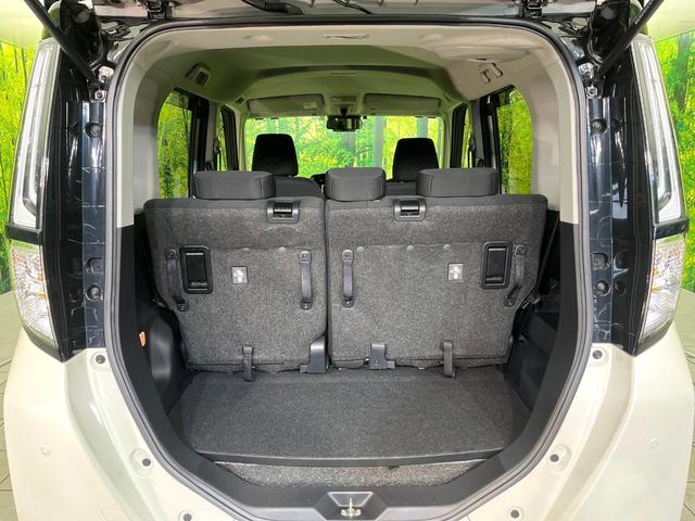 ルーミー カスタムＧ　禁煙車　後期型　純正９型ナビ　バックカメラ　ＣＤ／ＤＶＤ／フルセグ　Ｂｌｕｅｔｏｏｔｈ接続　衝突軽減装置　アダプティブクルコン　ＬＥＤヘッド／フォグ　オートライト　両側電動スライドドア　オートエアコン（10枚目）