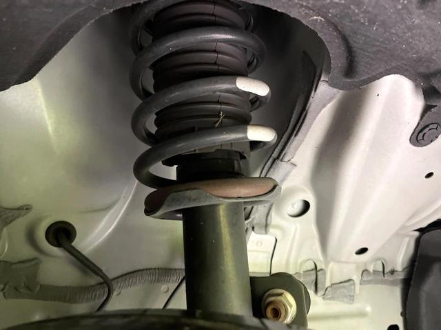 ルーミー カスタムＧ　禁煙車　後期型　純正９型ナビ　バックカメラ　ＣＤ／ＤＶＤ／フルセグ　Ｂｌｕｅｔｏｏｔｈ接続　衝突軽減装置　アダプティブクルコン　ＬＥＤヘッド／フォグ　オートライト　両側電動スライドドア　オートエアコン（20枚目）