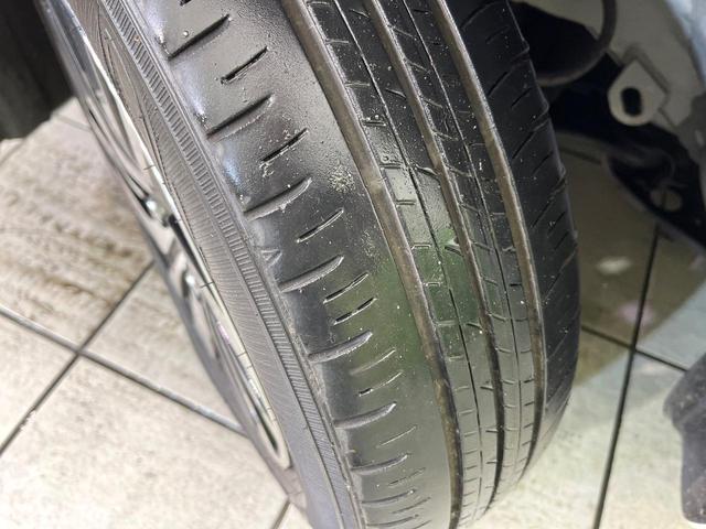 ルーミー カスタムＧ　禁煙車　後期型　純正９型ナビ　バックカメラ　ＣＤ／ＤＶＤ／フルセグ　Ｂｌｕｅｔｏｏｔｈ接続　衝突軽減装置　アダプティブクルコン　ＬＥＤヘッド／フォグ　オートライト　両側電動スライドドア　オートエアコン（22枚目）