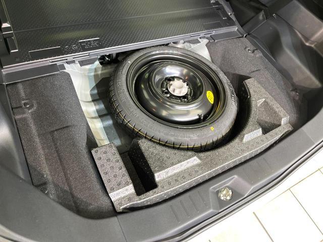 ルーミー カスタムＧ　禁煙車　後期型　純正９型ナビ　バックカメラ　ＣＤ／ＤＶＤ／フルセグ　Ｂｌｕｅｔｏｏｔｈ接続　衝突軽減装置　アダプティブクルコン　ＬＥＤヘッド／フォグ　オートライト　両側電動スライドドア　オートエアコン（30枚目）