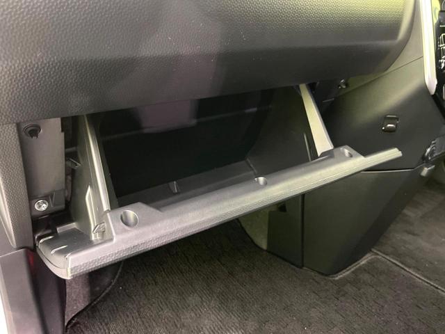 ルーミー カスタムＧ　禁煙車　後期型　純正９型ナビ　バックカメラ　ＣＤ／ＤＶＤ／フルセグ　Ｂｌｕｅｔｏｏｔｈ接続　衝突軽減装置　アダプティブクルコン　ＬＥＤヘッド／フォグ　オートライト　両側電動スライドドア　オートエアコン（40枚目）