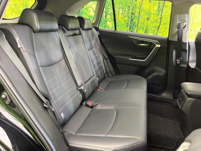 RAV4 G 4WD 禁煙車 後期型 TRDエアロ 純正9型ディスプレイオーディオ 全周囲カメラ フルセグ Bluetooth 衝突軽減 LEDヘッド オートハイビーム ブラインドスポットモニター 電動リアゲート(9枚目)