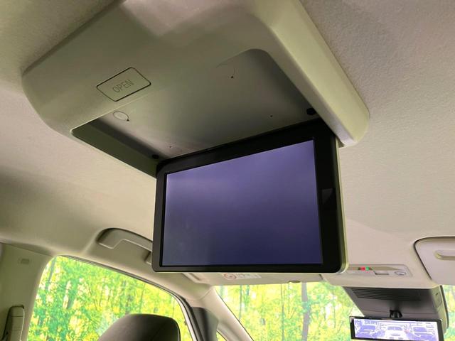 セレナ e-パワー ハイウェイスターV 禁煙車 純正12.3型ナビ 全周囲カメラ CD/DVD/フルセグ Bluetooth 純正フリップダウンモニター 衝突軽減装置 プロパイロット LEDヘッド/フォグ ハンズフリー両側電動スライドドア(5枚目)