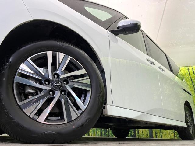 セレナ e-パワー ハイウェイスターV 禁煙車 純正12.3型ナビ 全周囲カメラ CD/DVD/フルセグ Bluetooth 純正フリップダウンモニター 衝突軽減装置 プロパイロット LEDヘッド/フォグ ハンズフリー両側電動スライドドア(13枚目)