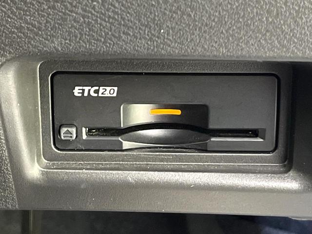 セレナ e-パワー ハイウェイスターV 禁煙車 純正12.3型ナビ 全周囲カメラ CD/DVD/フルセグ Bluetooth 純正フリップダウンモニター 衝突軽減装置 プロパイロット LEDヘッド/フォグ ハンズフリー両側電動スライドドア(44枚目)