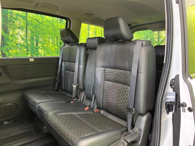 セレナ e-パワー ハイウェイスターV 禁煙車 純正12.3型ナビ 全周囲カメラ CD/DVD/フルセグ Bluetooth 純正フリップダウンモニター 衝突軽減装置 プロパイロット LEDヘッド/フォグ ハンズフリー両側電動スライドドア(64枚目)