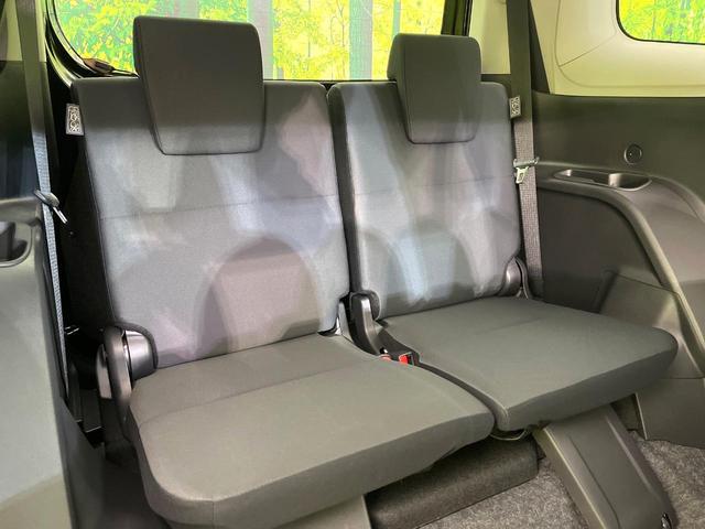 シエンタ ハイブリッドX 登録済未使用車 衝突軽減装置 レーダークルコン LEDヘッドライト オートハイビーム レーンアシスト 電動スライドドア オートエアコン スマートキー(9枚目)