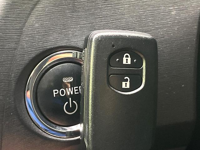 プリウス Ｇ　禁煙車　純正ＳＤナビ　ＣＤ／ＤＶＤ／地デジ　Ｂｌｕｅｔｏｏｔｈ接続　バックカメラ　クルコン　ＨＩＤヘッド／フォグ　オートライト　スマートキー　ビルトインＥＴＣ　オートエアコン（7枚目）