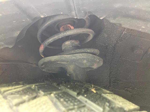 プリウス Ｇ　禁煙車　純正ＳＤナビ　ＣＤ／ＤＶＤ／地デジ　Ｂｌｕｅｔｏｏｔｈ接続　バックカメラ　クルコン　ＨＩＤヘッド／フォグ　オートライト　スマートキー　ビルトインＥＴＣ　オートエアコン（20枚目）