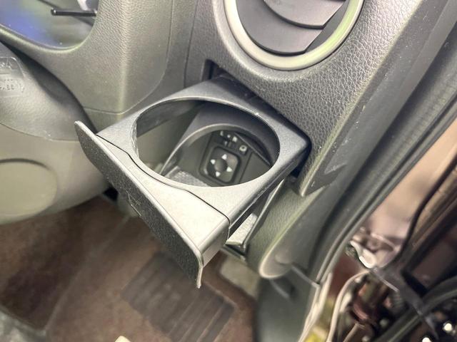 デイズルークス ハイウェイスター X Gパッケージ 4WD 禁煙車 純正ナビ 全周囲カメラ CD/DVD/フルセグ Bluetooth接続 純正フリップダウンモニター HIDヘッドライト 両側電動スライドドア 革巻きステアリング 後席ロールサンシェード(44枚目)