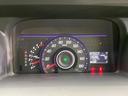 クールスピリット　禁煙車　フリップダウンモニター　純正ＨＤＤナビ　Ｂｌｕｅｔｏｏｔｈ／ＣＤ／ＤＶＤ再生　フルセグ　全周囲カメラ　両側電動スライドドア　ＨＩＤヘッド　ＥＴＣ　オートライト　オートエアコン（22枚目）