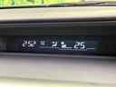 クールスピリット　禁煙車　フリップダウンモニター　純正ＨＤＤナビ　Ｂｌｕｅｔｏｏｔｈ／ＣＤ／ＤＶＤ再生　フルセグ　全周囲カメラ　両側電動スライドドア　ＨＩＤヘッド　ＥＴＣ　オートライト　オートエアコン（23枚目）