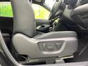 ハイブリッドＺ　禁煙車　純正８型ＤＡ　Ｂｌｕｅｔｏｏｔｈ再生　全周囲カメラ　衝突軽減装置　レーダークルーズ　コーナーセンサー　１００Ｖ電源　電動リアゲート　ハーフレザーシート　パワーシート　ＬＥＤヘッド　ＥＴＣ（35枚目）