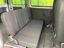 後部座席も気になるようなキズ・汚れやへたり等、大きなダメージはなく、良好な状態です。