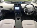 プリウス S 禁煙車 後期型 SDナビ バックカメラ CD/DVD/地デジ Bluetooth接続 衝突軽減装置 レーダークルコン LEDヘッドライト オートハイビーム 革巻きステアリング スマートキー ETC 中古車画像_2
