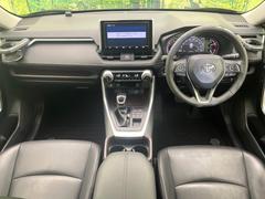 禁煙車　ブラックロールトップ　センターディスプレイ　バックカメラ　Ｂｌｕｅｔｏｏｔｈ接続　クルーズコントロール　衝突軽減装置　ＬＥＤヘッドライト　オートライト　革巻きステアリング　パドルシフト　ＥＴＣ 2