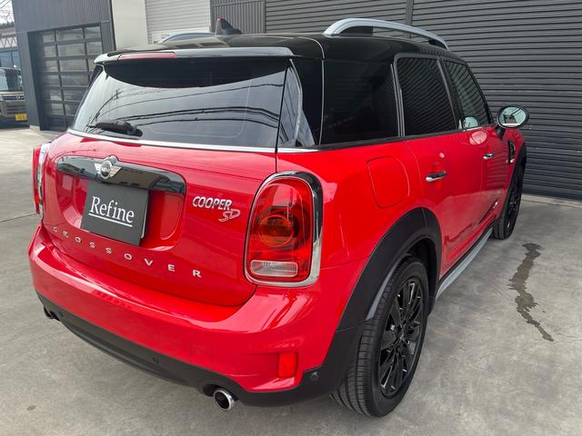 ＭＩＮＩ クーパーＳＤ　クロスオーバー　オール４　クーパーＳＤ　クロスオーバー　オール４　ペッパーパッケージ　禁煙車　コンフォートアクセス　インテリジェントセーフティー　純正ナビリアカメラ　前席シートヒーター　１８インチアルミ　ルームミラー内蔵ＥＴＣ（8枚目）