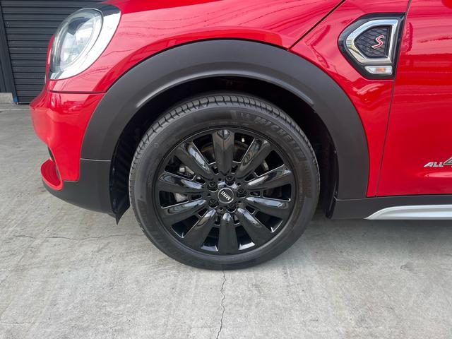ＭＩＮＩ クーパーＳＤ　クロスオーバー　オール４　クーパーＳＤ　クロスオーバー　オール４　ペッパーパッケージ　禁煙車　コンフォートアクセス　インテリジェントセーフティー　純正ナビリアカメラ　前席シートヒーター　１８インチアルミ　ルームミラー内蔵ＥＴＣ（19枚目）