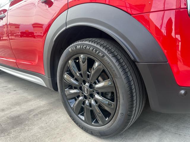 ＭＩＮＩ クーパーＳＤ　クロスオーバー　オール４　クーパーＳＤ　クロスオーバー　オール４　ペッパーパッケージ　禁煙車　コンフォートアクセス　インテリジェントセーフティー　純正ナビリアカメラ　前席シートヒーター　１８インチアルミ　ルームミラー内蔵ＥＴＣ（22枚目）