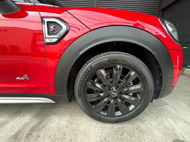 ＭＩＮＩ クーパーＳＤ　クロスオーバー　オール４　クーパーＳＤ　クロスオーバー　オール４　ペッパーパッケージ　禁煙車　コンフォートアクセス　インテリジェントセーフティー　純正ナビリアカメラ　前席シートヒーター　１８インチアルミ　ルームミラー内蔵ＥＴＣ（23枚目）