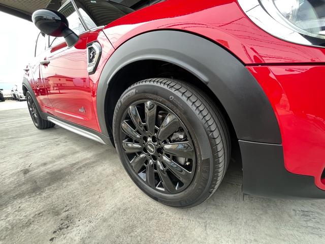 ＭＩＮＩ クーパーＳＤ　クロスオーバー　オール４　クーパーＳＤ　クロスオーバー　オール４　ペッパーパッケージ　禁煙車　コンフォートアクセス　インテリジェントセーフティー　純正ナビリアカメラ　前席シートヒーター　１８インチアルミ　ルームミラー内蔵ＥＴＣ（24枚目）