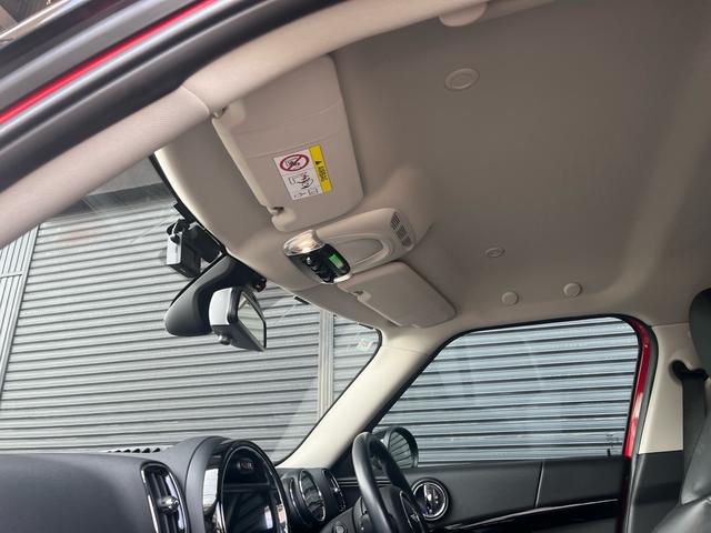 ＭＩＮＩ クーパーＳＤ　クロスオーバー　オール４　クーパーＳＤ　クロスオーバー　オール４　ペッパーパッケージ　禁煙車　コンフォートアクセス　インテリジェントセーフティー　純正ナビリアカメラ　前席シートヒーター　１８インチアルミ　ルームミラー内蔵ＥＴＣ（44枚目）