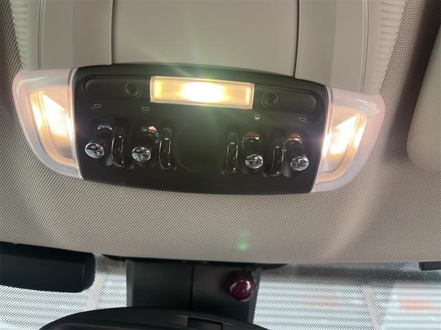 ＭＩＮＩ クーパーＳＤ　クロスオーバー　オール４　クーパーＳＤ　クロスオーバー　オール４　ペッパーパッケージ　禁煙車　コンフォートアクセス　インテリジェントセーフティー　純正ナビリアカメラ　前席シートヒーター　１８インチアルミ　ルームミラー内蔵ＥＴＣ（52枚目）