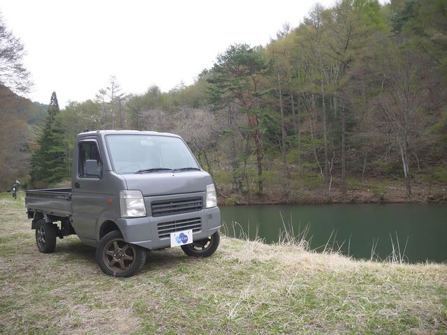 KCエアコン・パワステ 4WD・2インチリフトアップ・14インチアルミホイール・荷台チッピングブラック塗装済み・デフロック(3枚目)