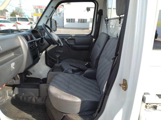 キャリイトラック ＫＣ農繁仕様　５ＭＴ　パワステ　農繁仕様　作業灯　ＡＭ／ＦＭラジオ（19枚目）