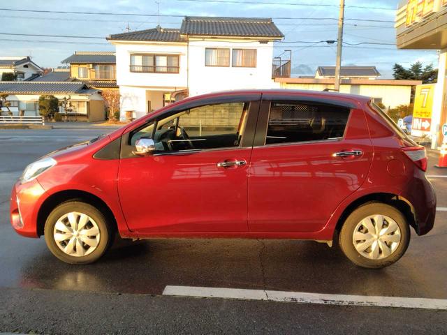 ヴィッツ ジュエラ　ユーザー買取　純正ナビ　ワンセグテレビ　Ｂｌｕｅｔｏｏｔｈ　バックカメラ　衝突軽減　フォグランプ（9枚目）