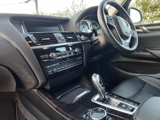 Ｘ３ ｘＤｒｉｖｅ　２０ｄ　Ｘライン　ユーザー様買取直販車　純正ＨＤＤナビ　プッシュエンジンスタート　オートクルーズ　ＥＴＣ　シートヒーター　運転席＆助手席＆サイドエアバック　革巻きステアリングハンドル　運転席＆助手席パワーシート（4枚目）