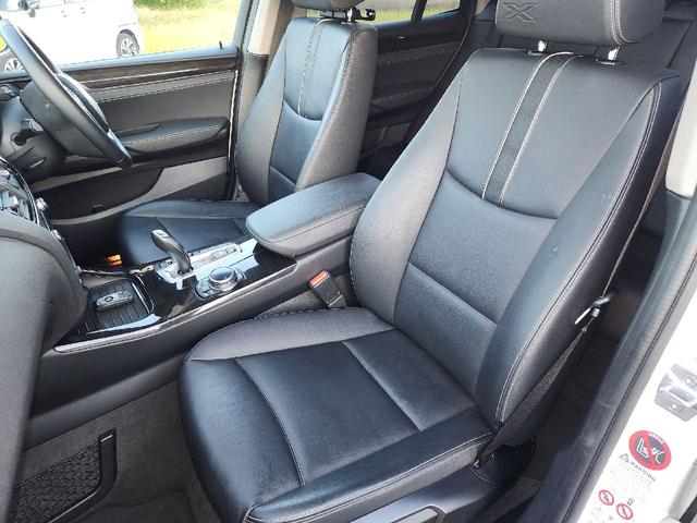 Ｘ３ ｘＤｒｉｖｅ　２０ｄ　Ｘライン　ユーザー様買取直販車　純正ＨＤＤナビ　プッシュエンジンスタート　オートクルーズ　ＥＴＣ　シートヒーター　運転席＆助手席＆サイドエアバック　革巻きステアリングハンドル　運転席＆助手席パワーシート（5枚目）