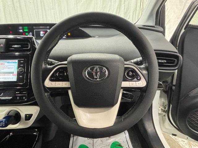 オイル・タイヤ交換などの日常整備などはもちろん、車検、鈑金塗装、事故や故障の修理対応など、様々な場面にてお客様をサポート致します。