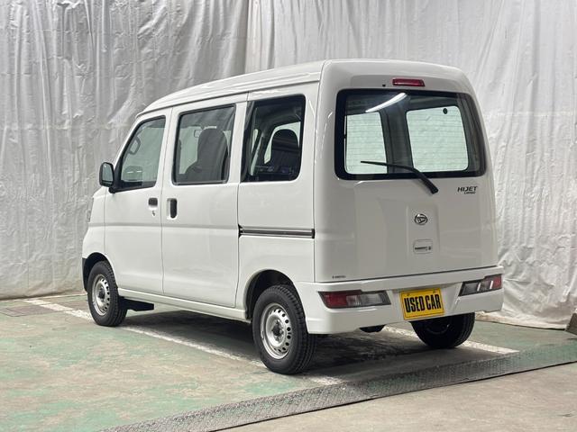 ハイゼットカーゴ 　２シーター　ハイルーフ　４ＷＤ　アイドリングストップ　エアコン　パワステ　両側スライドドア　　セレクティブ４ＷＤ　外装ポリッシュアップ（6枚目）