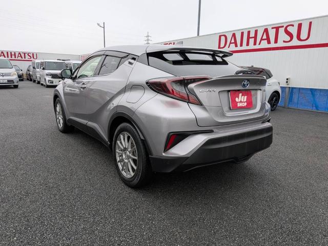 Ｃ－ＨＲ Ｇ　ワンオーナー　純正ナビ　フルセグＴＶ　バックカメラ　ＥＴＣ２．０　ドラレコ（5枚目）